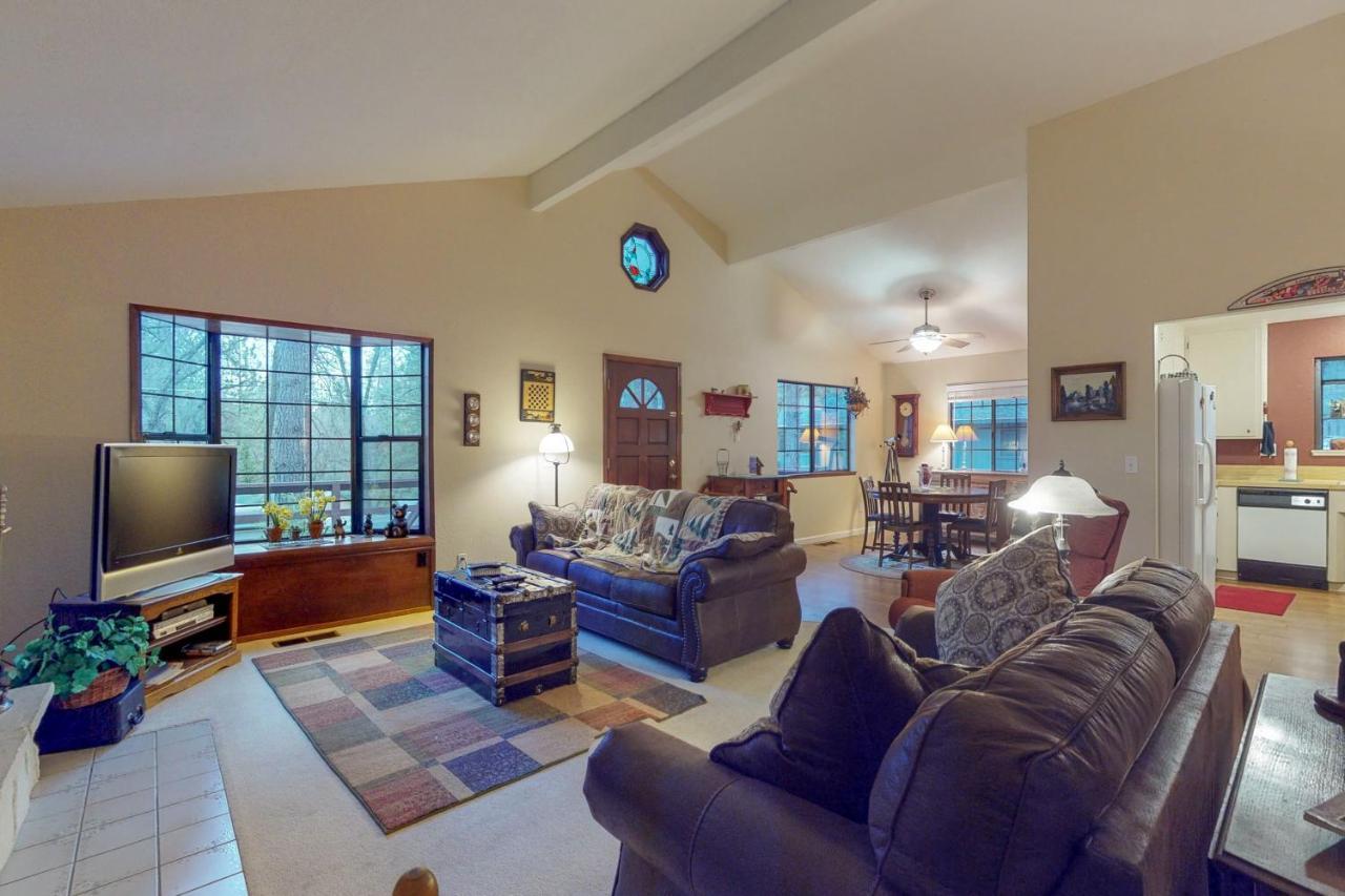 Charm By The Lake Groveland Exterior photo